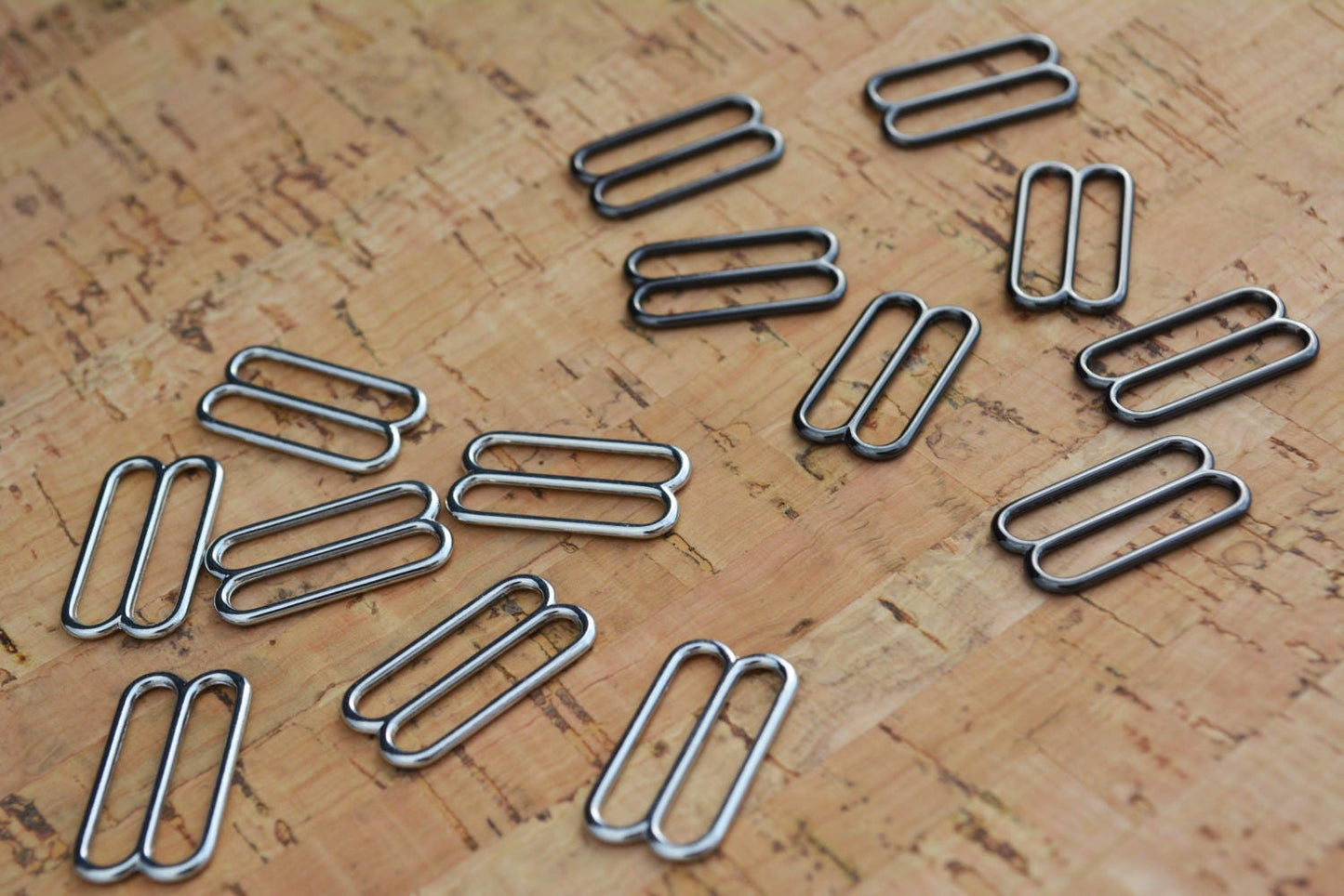 Lot of 20/50/100/200 3/4" SILVER or GUNMETAL metal bow tie hardware SLIDES - finest hardware available anywhere!