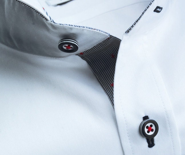 100 white and black STRIPED BUTTONS - 5mm thick! - choose from sizes 18L 16L 14L- great quality - Made in ITALY