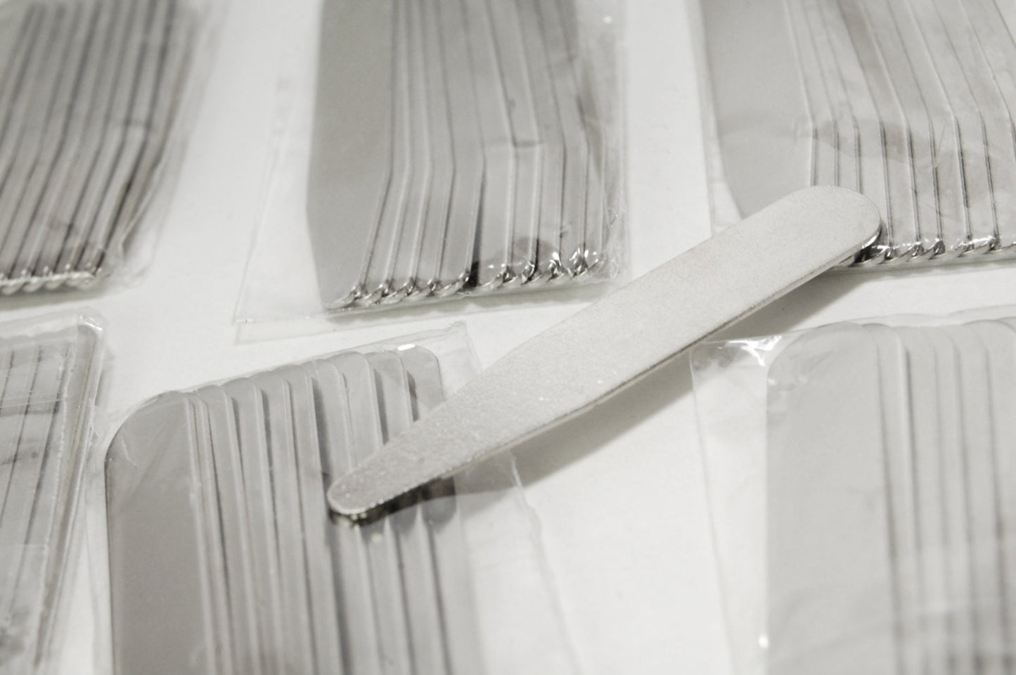 Set of 10 matte metal COLLAR STAYS / TIPS (20 pieces) - 5 sizes: 2 1/4", 2 1/2", 2 3/4, 3" long x 3/8" wide + add storage box