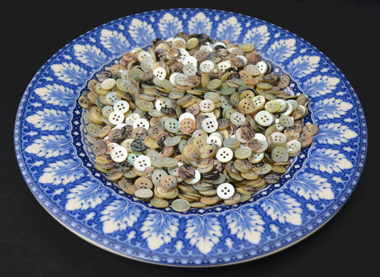 50 AGOYA BUTTONS - 16L- great buttons!