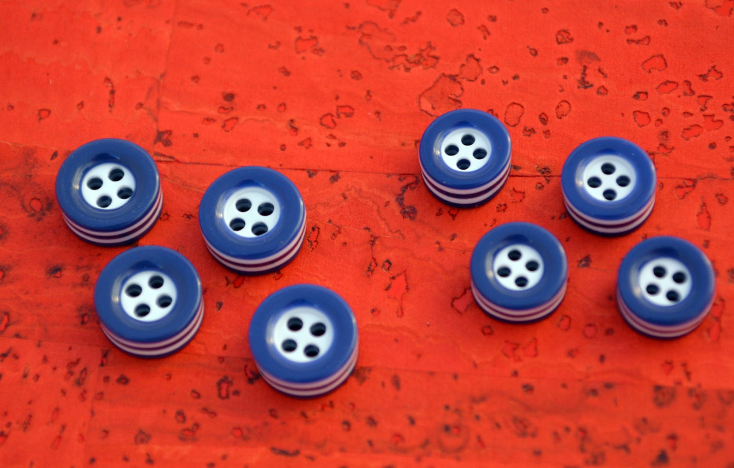 50 white and blue STRIPED BUTTONS - 5mm thick! - choose from sizes 18L 16L - great quality - Made in ITALY